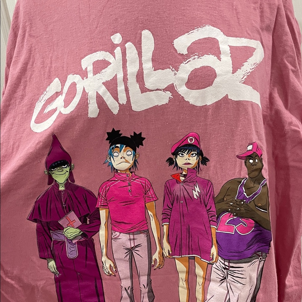 Pink Gorillaz men’s Graphic T-Shirt - Picture 2 of 4